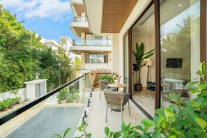 Luksus-loftsværelse - balkon - udsigt til have | Terrasse/gårdhave