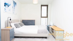 Room - Bespoke Piccadilly 2-Bed Retreat Gym Spa Pool (Manchester)