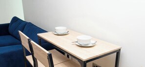 Dining - Bespoke Piccadilly 2-Bed Retreat Gym Spa Pool (Manchester)