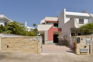 Exterior - VILLA ANURAG YOUR OASIS OF RELAXATION (Baia Verde)