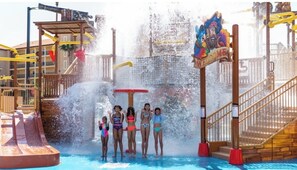 Pool - 2-Bedroom/2-Bath Resort Villa Near Disney/Universal/Sea World! Sleep 8 (Orlando)