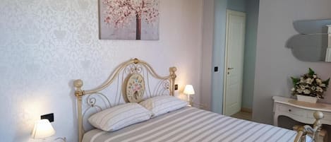 Chambre supérieure double, vue sur le jardin