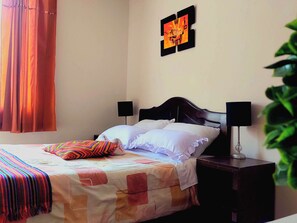 2 bedrooms, iron/ironing board, WiFi, bed sheets - Sumaq Wasi Inca Trails (Lima)