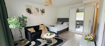 Modern Apartment in Myyrmäki – Direct Train to Helsinki & Airport