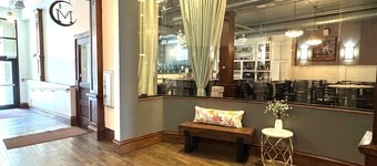 Downtown Former Warehouse Charm! Pets welcome!