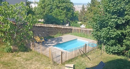 Chambre indĂ©pendante avec entrĂ©e privĂ©e + sdb + accĂšs jardin â vue Lyon