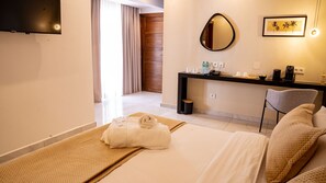 Habitación Deluxe doble | Caja fuerte, cortinas opacas, sistema de insonorización