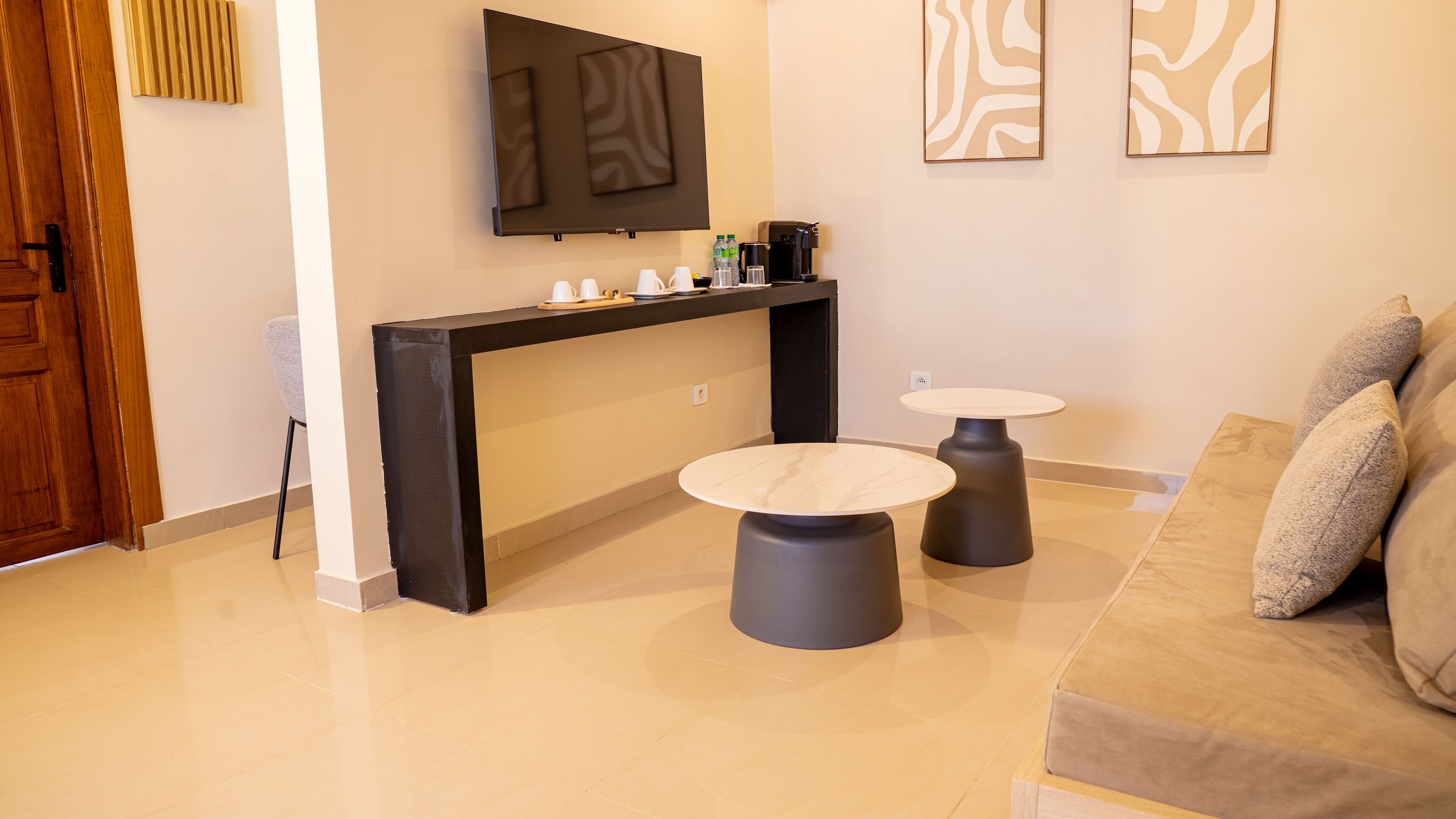 Luxury Suite | Living area