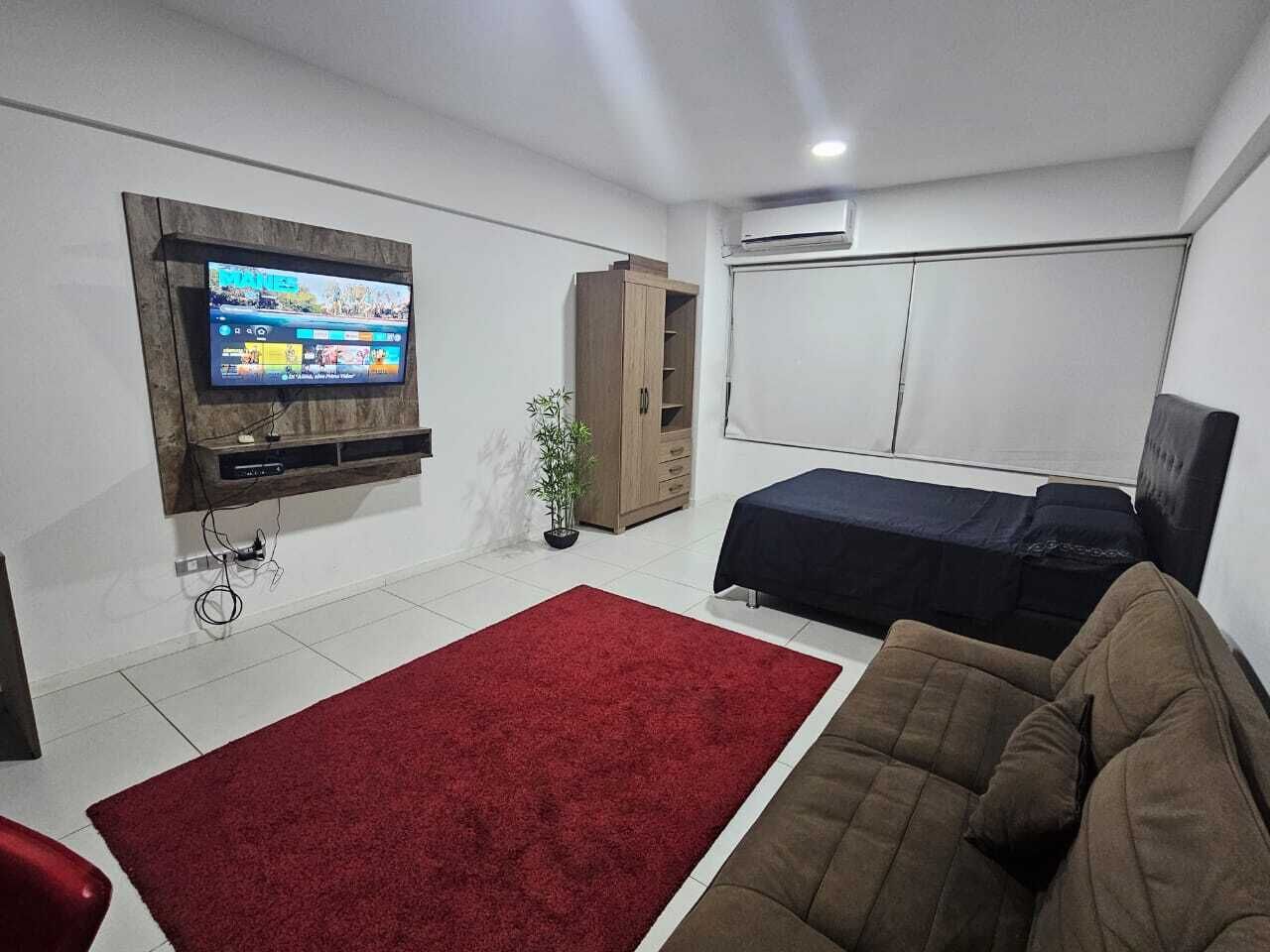 Iron/ironing board, internet, bed sheets