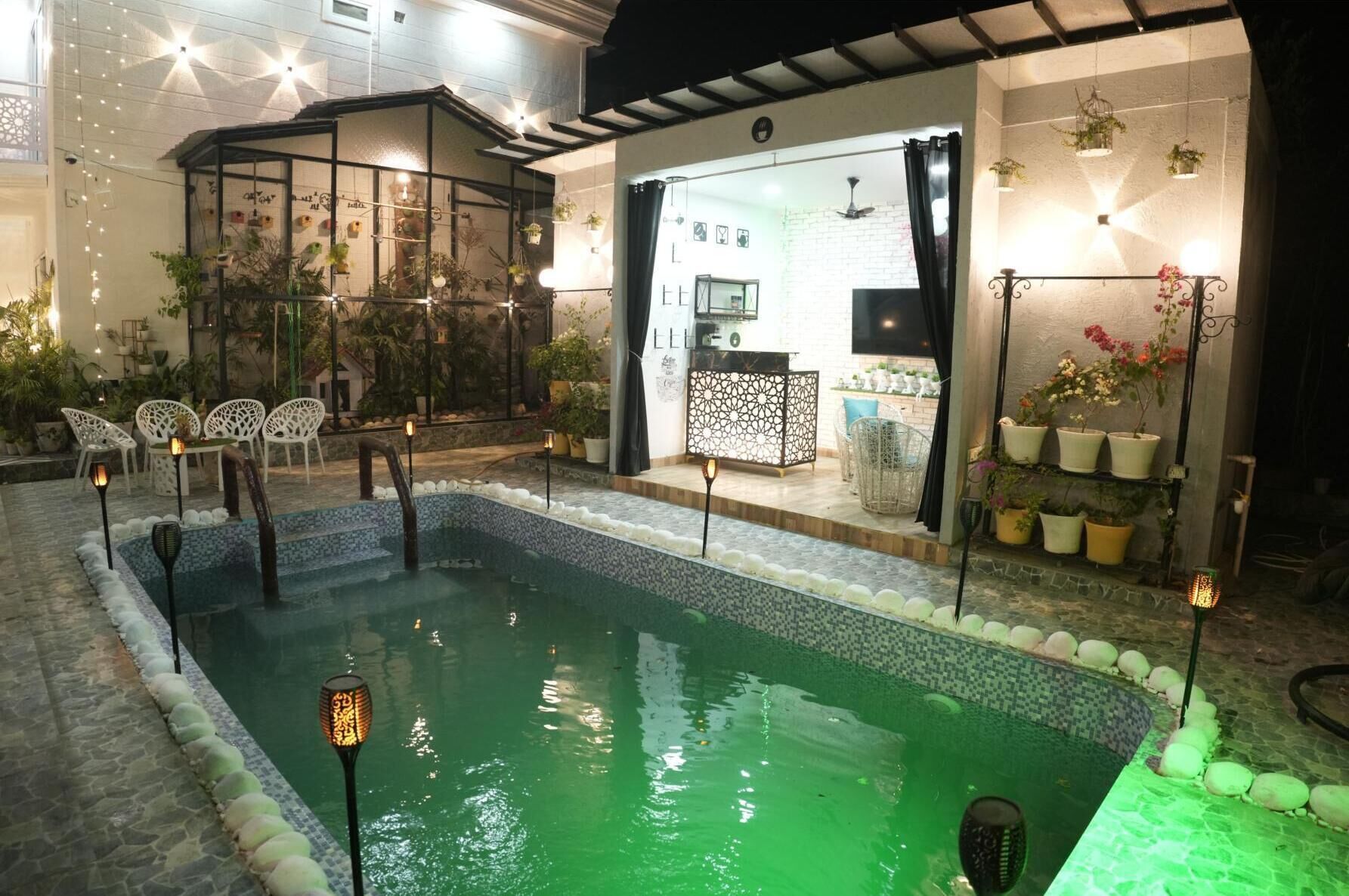 Pool