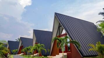 Klassieke kamer, balkon, uitzicht op het strand | Exterieur