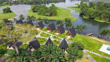 المنشأة من الخارج