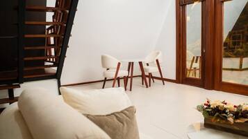 Klassieke kamer, balkon, uitzicht op het strand | Woonruimte