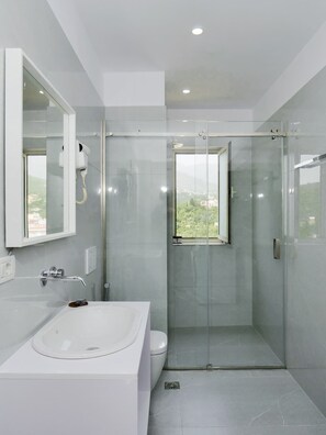 Shower - Central sunset view #2 (Himarë)