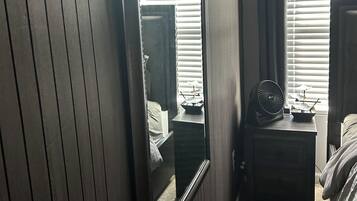 3 dormitorios, escritorio, tabla de planchar con plancha y wifi gratis