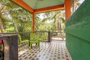 Terrace/patio - Peaceful 1-Bedroom House With AC In Majorda Palms (Majorda)