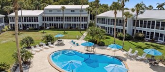 Riverfront Condo w/ Dock & Porch Views