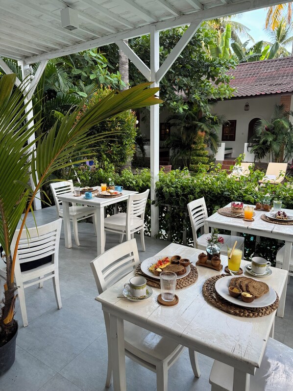 Restaurant - White Coconut Resort (Gili Trawangan)