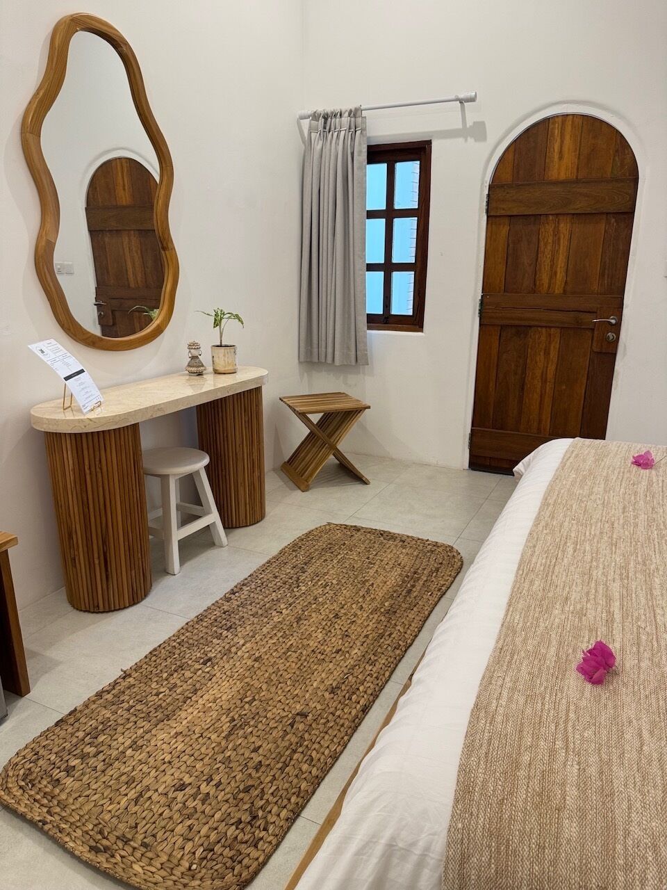 In-room safe, blackout drapes, soundproofing, WiFi (free)