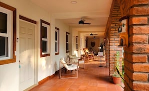 Terrace/patio - Villa del Sol Garden at the Beach Room 1 (San Luis La Herradura)