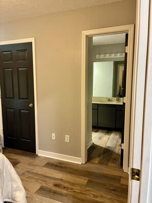 Interior - 3-bedroom condo located minutes from MSU and in the heart of Starkville. (Starkville)