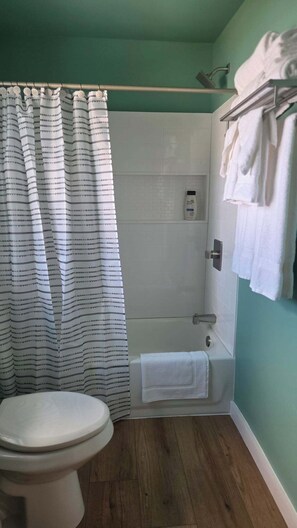Hair dryer, towels, soap, toilet paper - Coastal Apartment Retreat with Partial Ocean Views (Rockport)