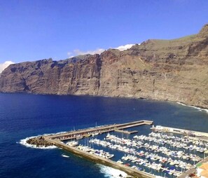 Marina - Azurea Private Retreat - Adults Only - Luxury Terrace & Sunset Pool w/ Sea Views (Santiago del Teide)