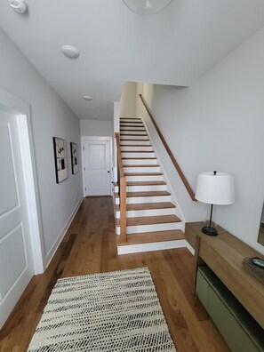 Interior - World Cup Stay! 4-Story Townhome w/ Rooftop Views – Walk to Stadium (Atlanta)