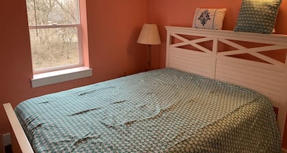 Charming 3-Bedroom Home in Delightful Lakeside – Golf Cart Included!