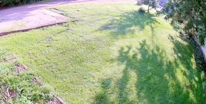 Property grounds - Earthvine: Cozy Zen Pets-OK Retreat Downtown-ISU (Ames)