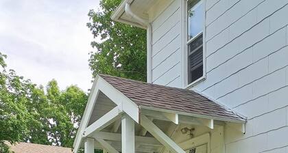 Sunfield: Cozy Pets Welcome Family Downtown Nr ISU