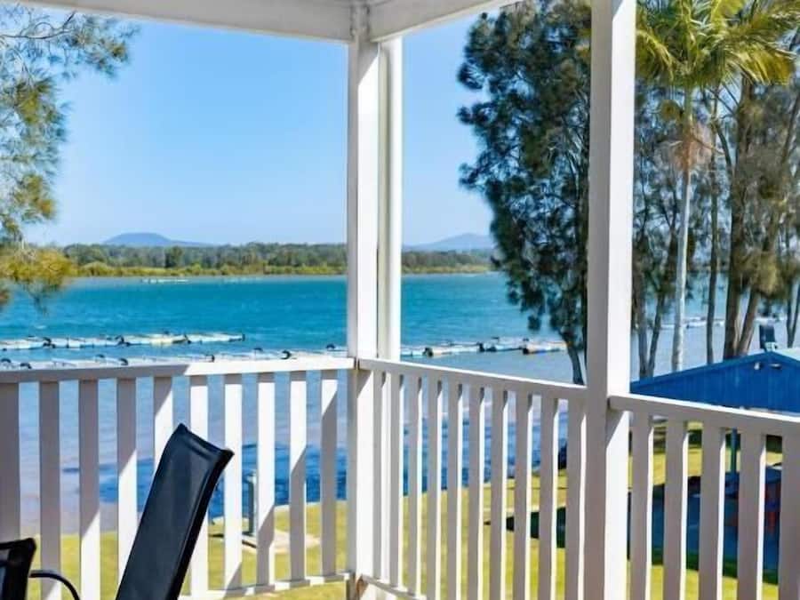 Habitación Deluxe doble, balcón, vistas al río | Jardines del alojamiento