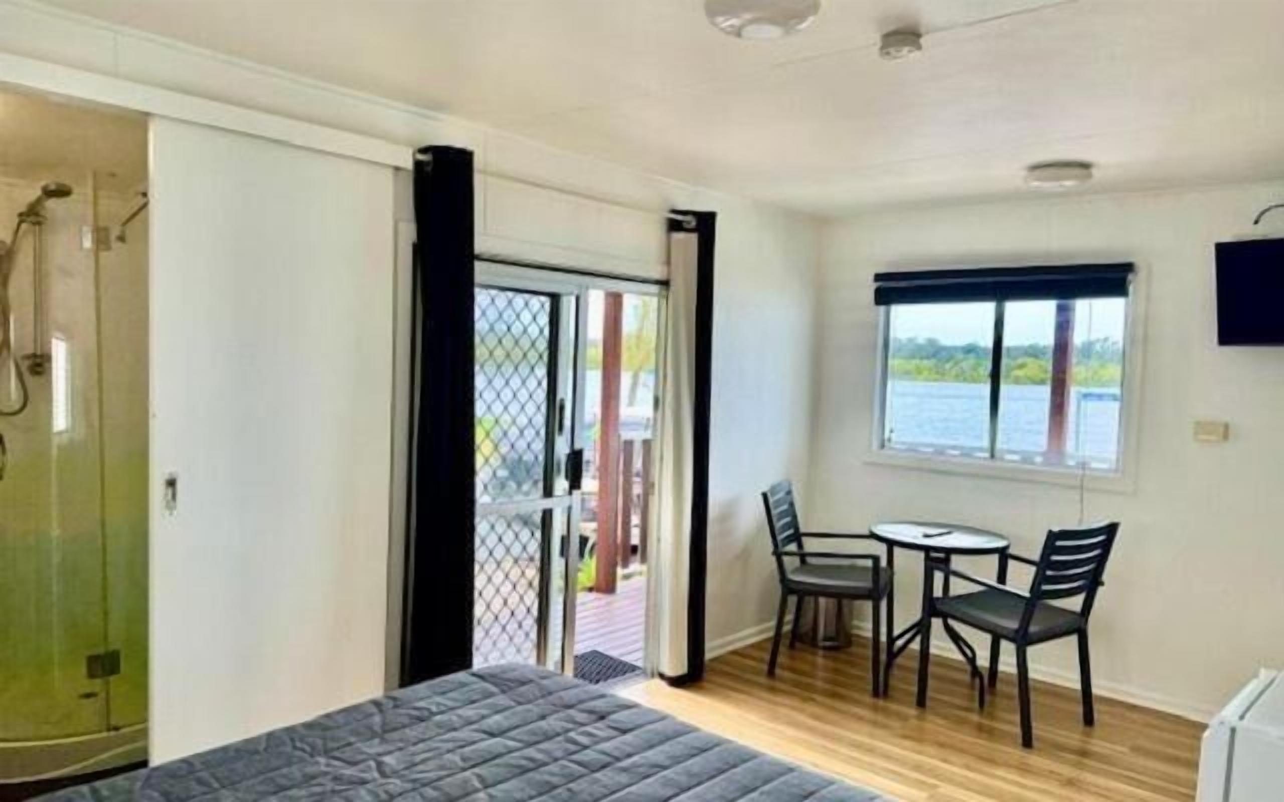 Studio, Balcony, River View