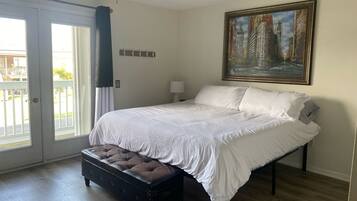 2 chambres, fer et planche à repasser, Wi-Fi, draps fournis