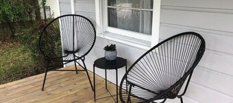 Cozy Home: Fire Pit+Pets: near Riverside+Downtown