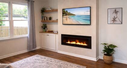 Cozy Home: Fire Pit+Pets: near Riverside+Downtown
