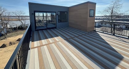 The Blue Haven House- Roof top deck overlooking the water