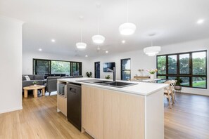 Interior - Coastal Haven - Agnes Water (Agnes Water)