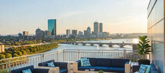 Luxury 2b2b boston apt with Charles river view
