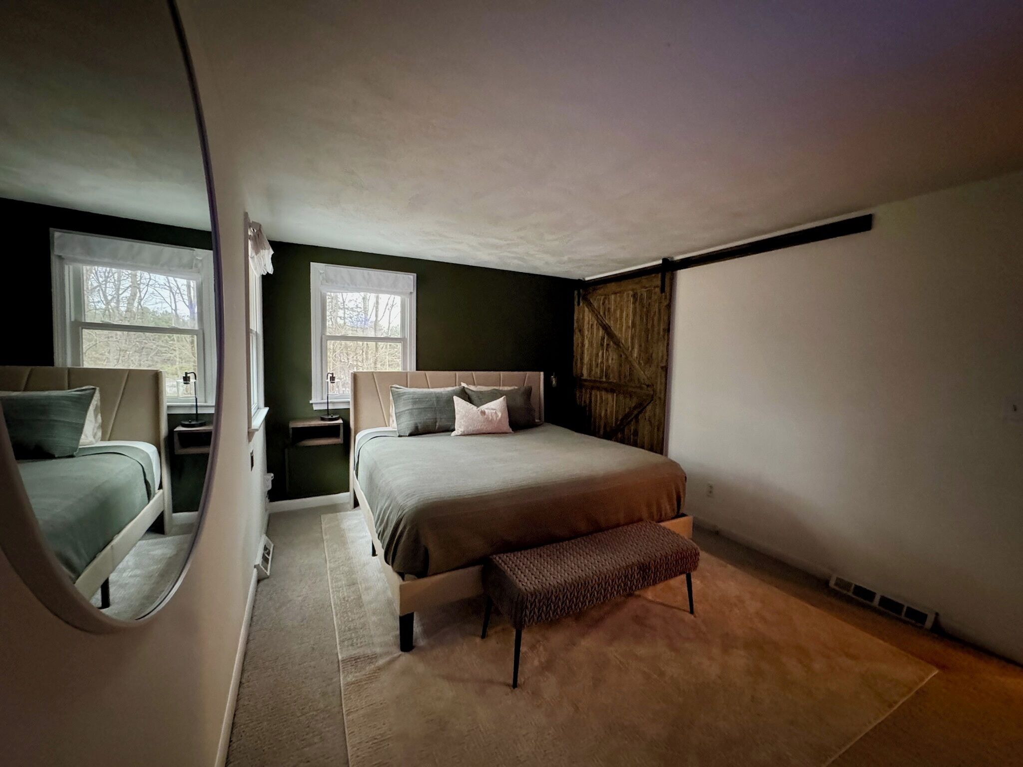 3 Schlafzimmer, Schreibtisch, Bügeleisen/Bügelbrett, WLAN
