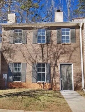 Exterior - 3-bedroom condo in gorgeous Mableton with AC and comfort (Mableton)