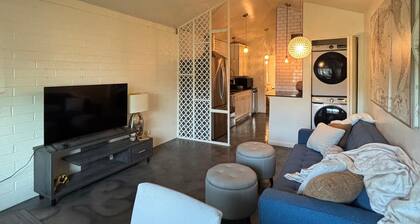 Private Cottage - ASU - Free Shared Bikes - Pets OK