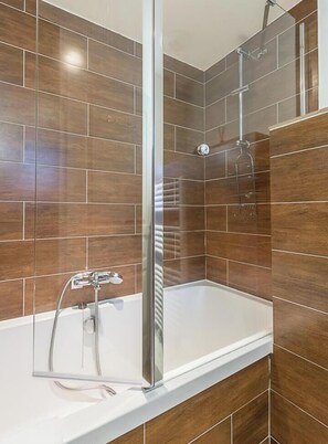 Bathroom - CHALET MAISON CARAMEL (LANDRY)