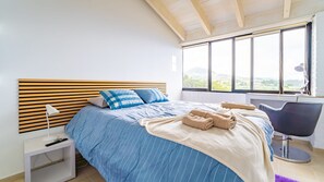 House | 2 bedrooms - Ocean Heated Pool Jacuzzi View Chalet (Santa Cruz)