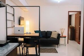 Interior - Library Condo in Baguio City l 1-bedroom, 4 pax l Balai de Selendra l staycation (Baguio City)