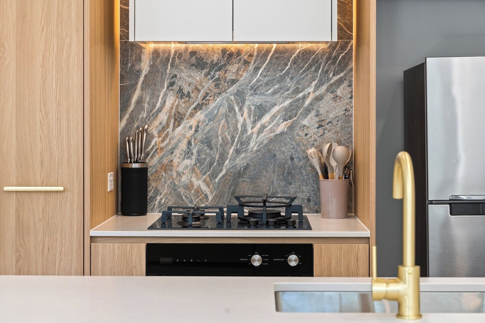 Fridge, microwave, oven, stovetop