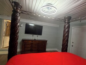 3 bedrooms, desk, iron/ironing board, free WiFi - Cozy and peaceful home (Albany)