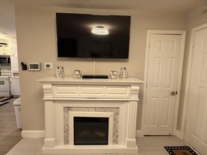 Interior - Cozy and peaceful home (Albany)