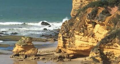 Couples Coastal Getaway / Pet Friendly / Your perfect coastal escape awaits