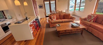 Couples Coastal Getaway / Pet Friendly / Your perfect coastal escape awaits